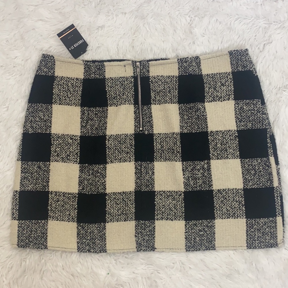Forever 21 PLUS Black & White Plaid Wool Blend Mini Skirt - Picture 5 of 5